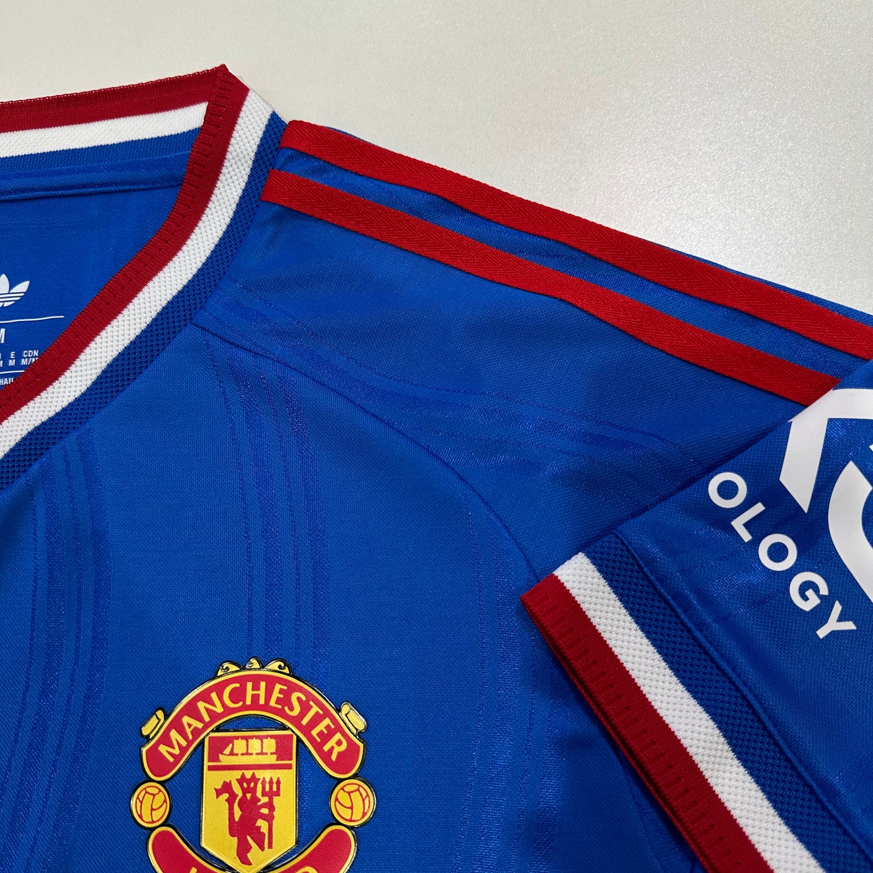 Manchester United (away)